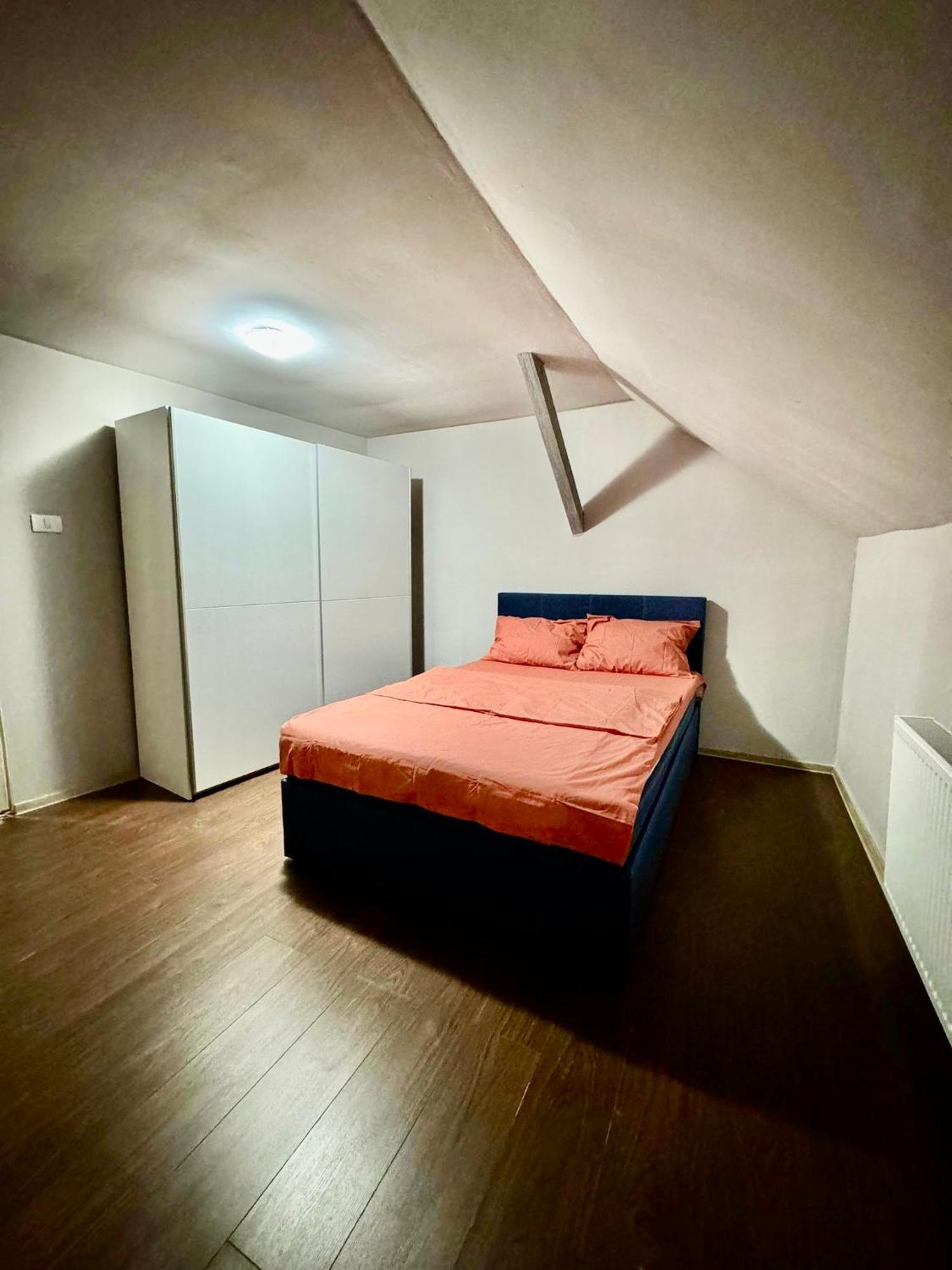 Serbian House Timişoara Eksteriør bilde